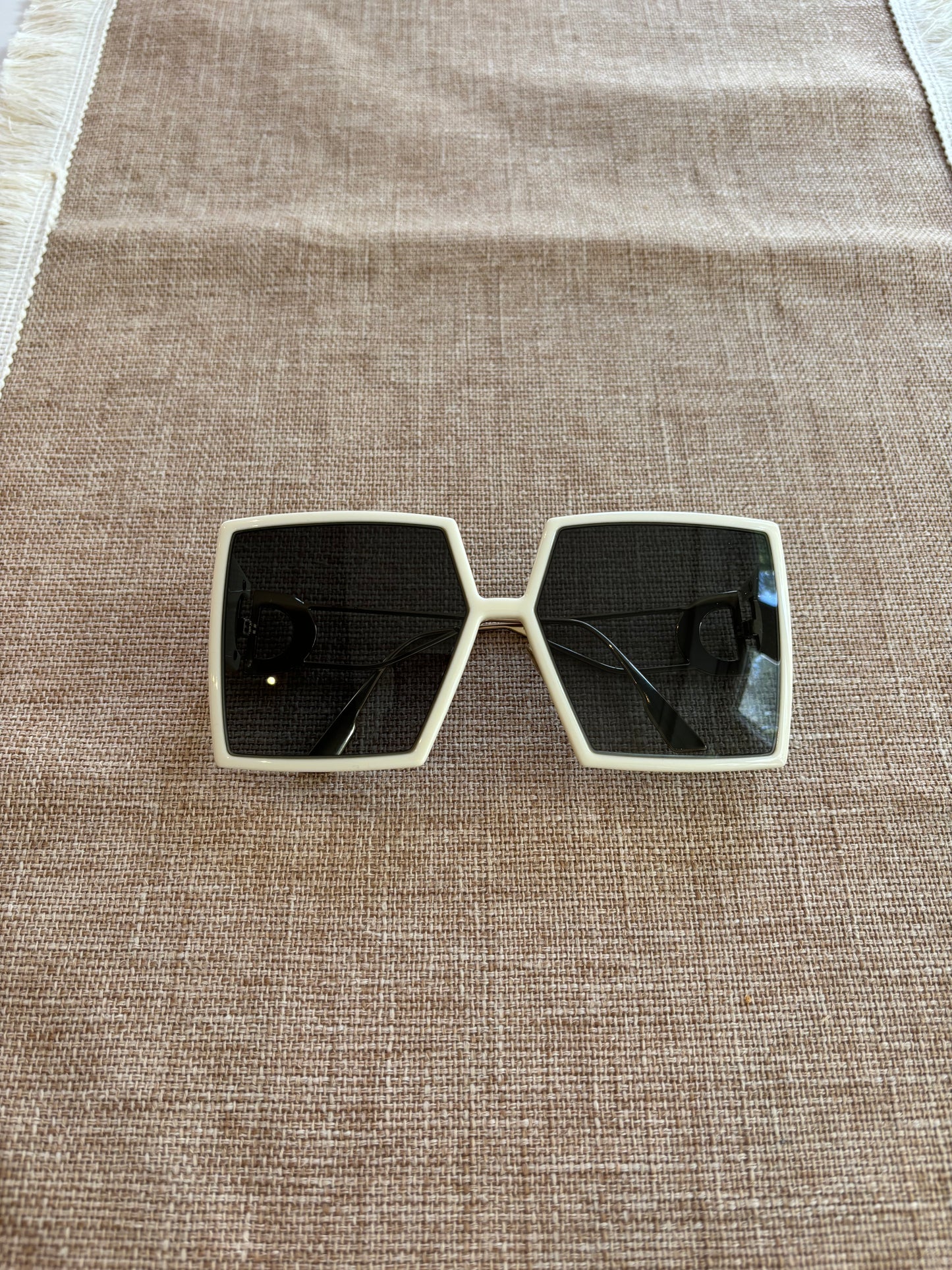 dior-30-montaigne-sunglasses