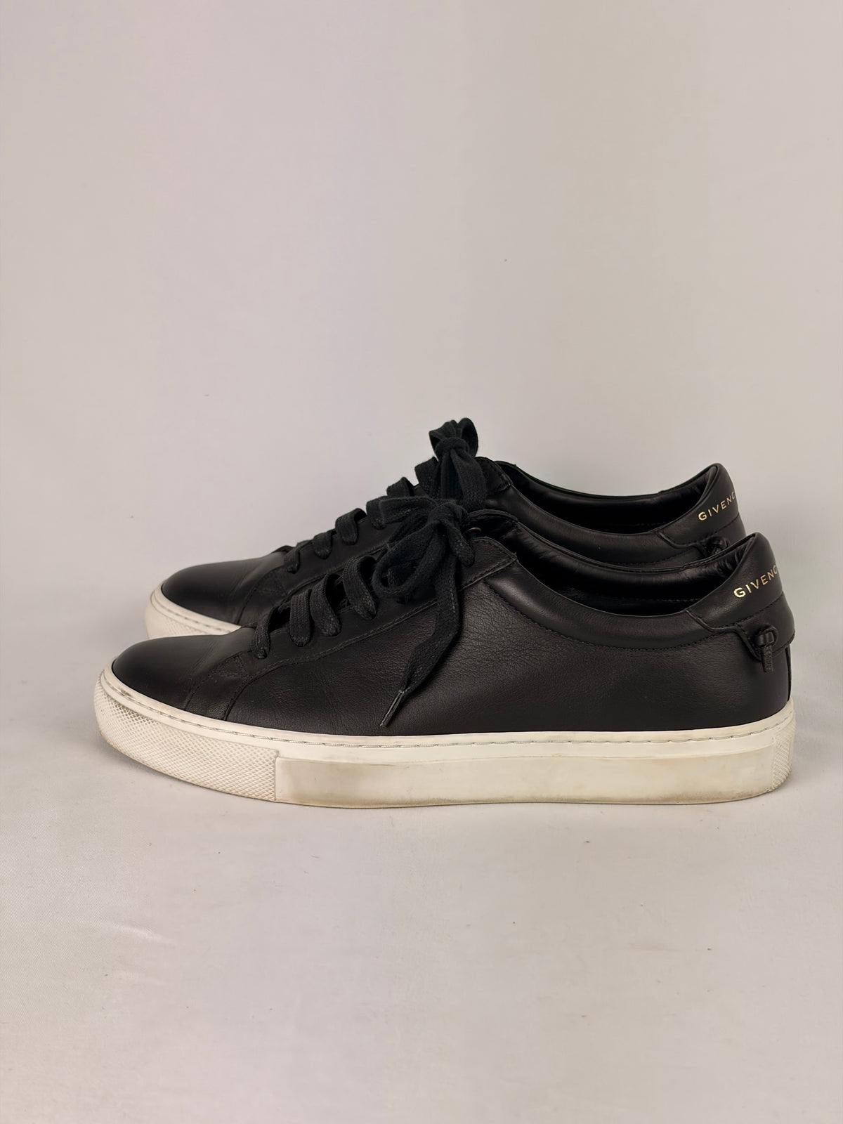 Givenchy Urban Street Leather Sneakers Black White - 4 UK