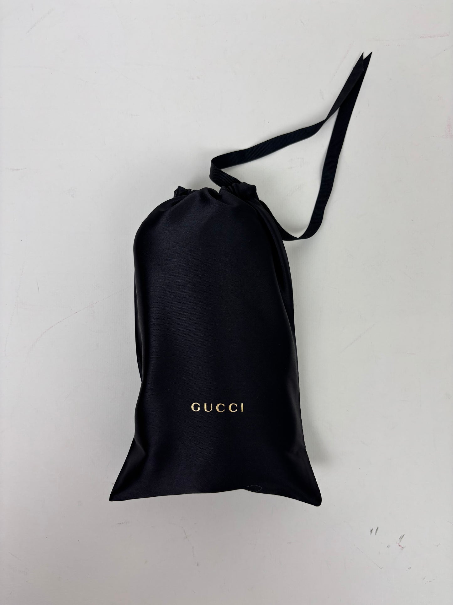 Gucci Oval Interlocking G Sunglasses Burgundy Acetate