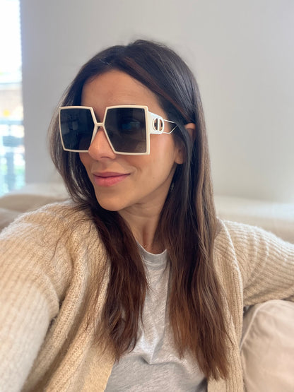 Dior 30 Montaigne sunglasses