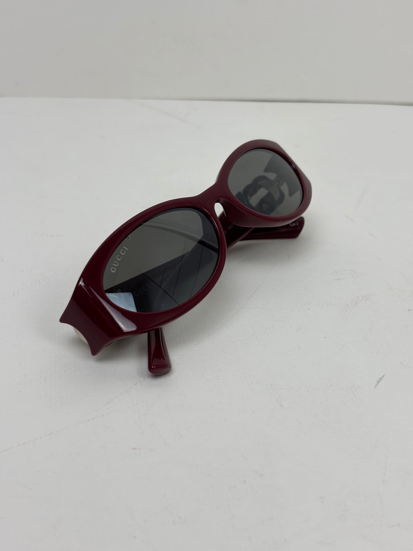 Gucci Oval Interlocking G Sunglasses Burgundy Acetate
