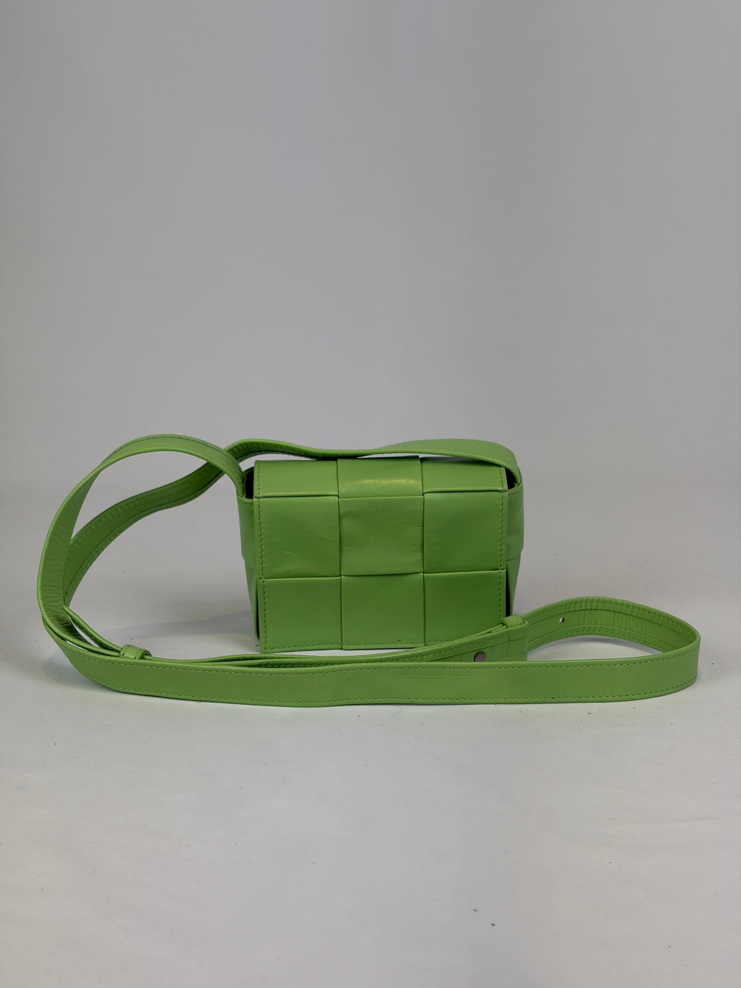 Bottega Veneta Cassette Intrecciato Mini Bag Green