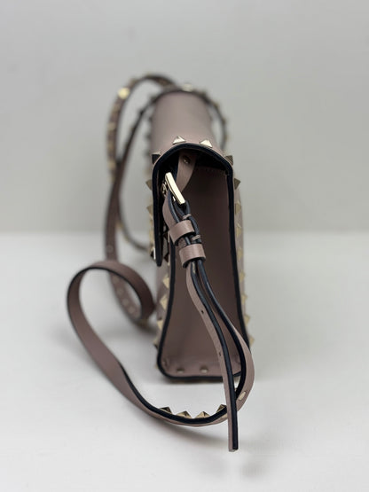 Valentino Garavani Rockstud Medium Crossbody Bag in Poudre Leather