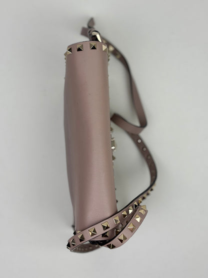 Valentino Garavani Rockstud Medium Crossbody Bag in Poudre Leather