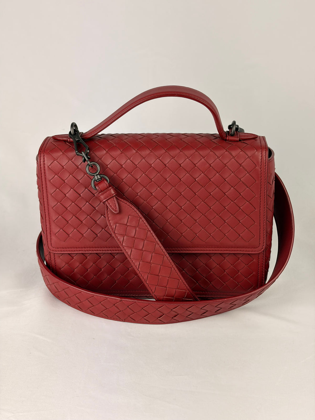 Bottega Veneta Intrecciato Crossbody Bag Burgundy Leather