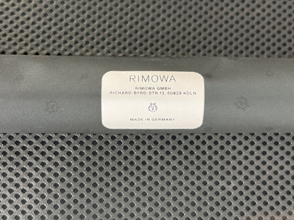 Rimowa Classic Cabin Suitcase in Champagne