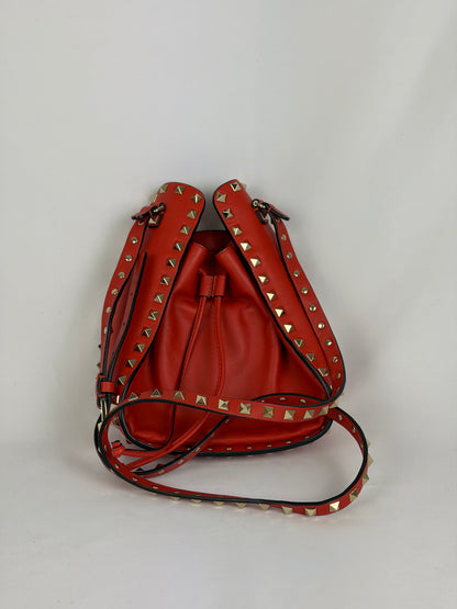 Valentino Garavani Rockstud Small Leather Bucket Bag - orange