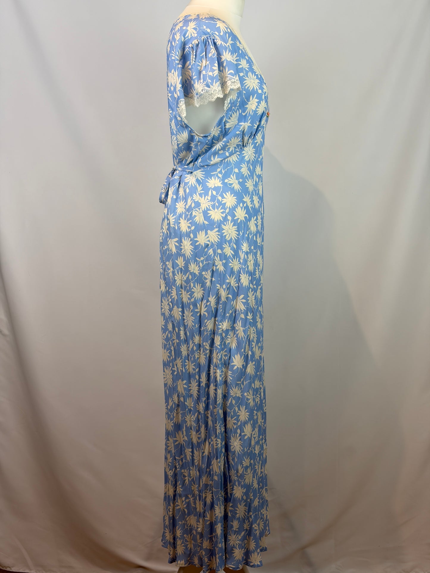 RIXO Blue Daisy Print Lace Trim Maxi Dress — XL / UK 16