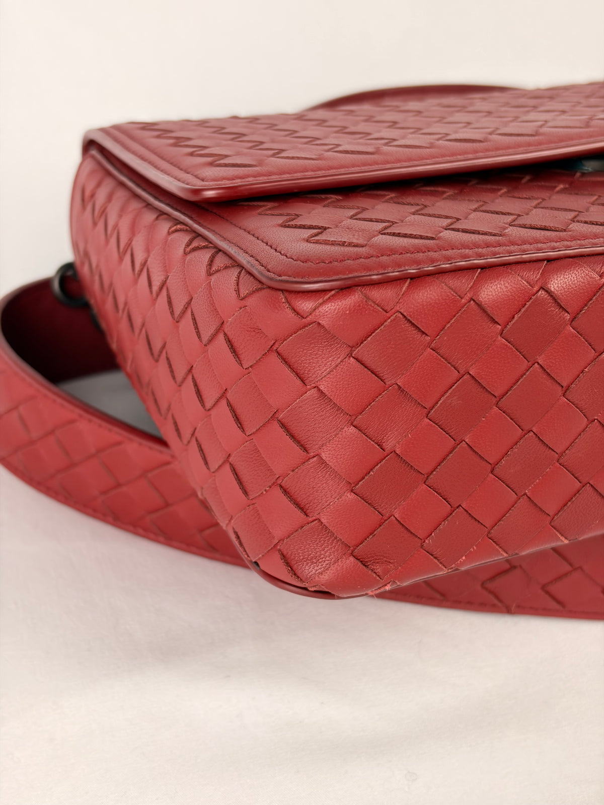 Bottega Veneta Intrecciato Crossbody Bag Burgundy Leather