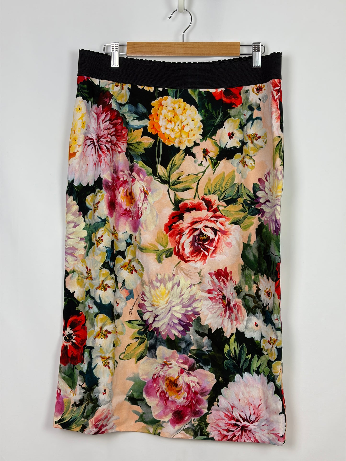 Dolce & Gabbana Silk Floral Print Pencil Skirt - 50 IT