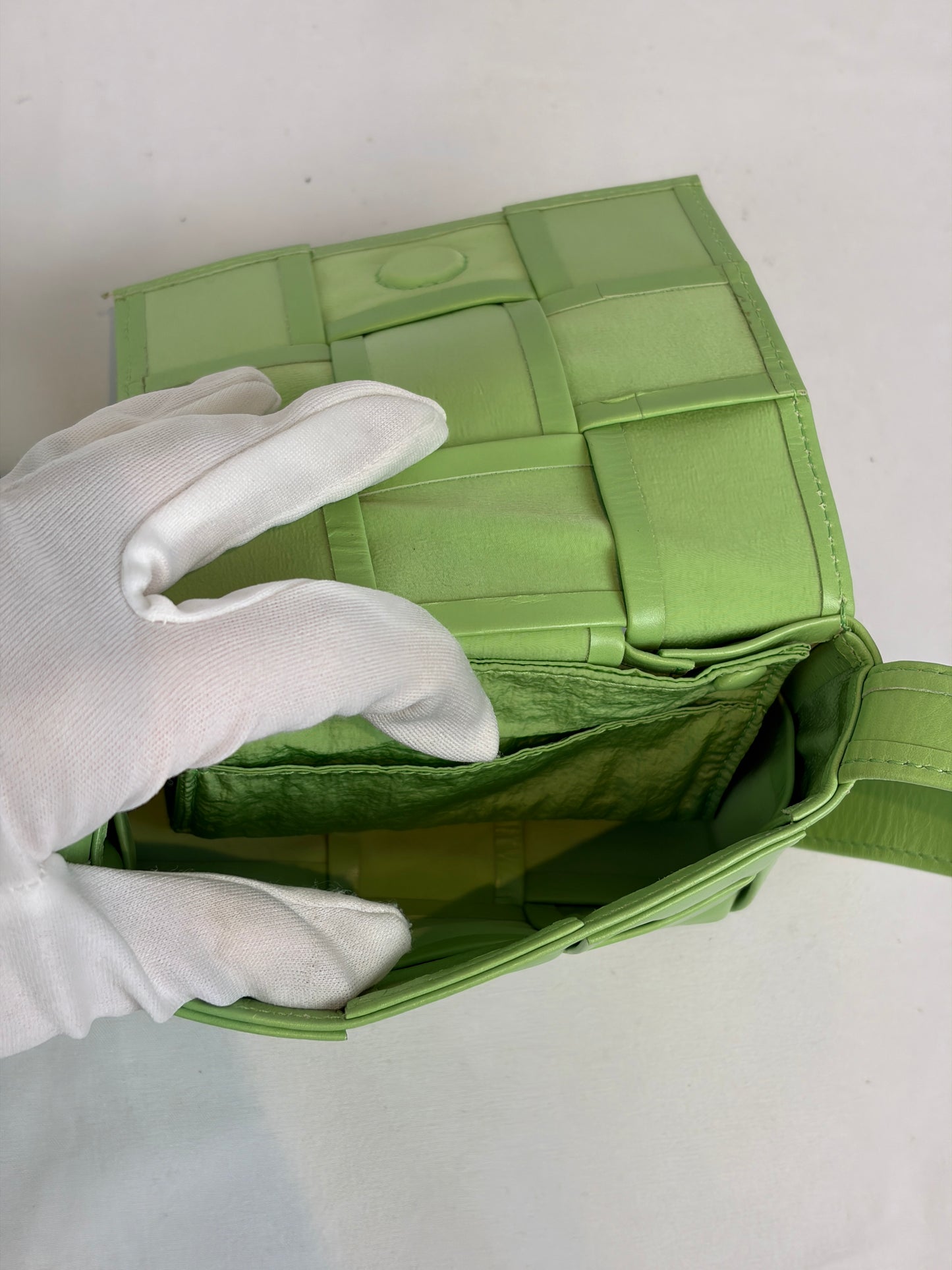 Bottega Veneta Cassette Intrecciato Mini Bag Green