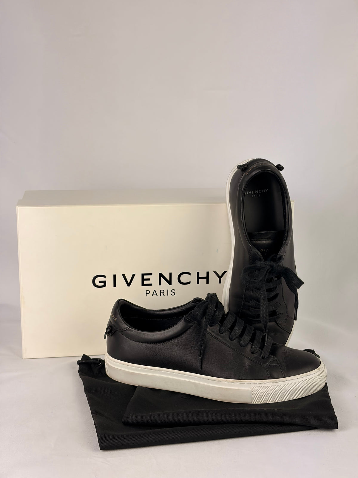 Givenchy Urban Street Leather Sneakers Black White - 4 UK