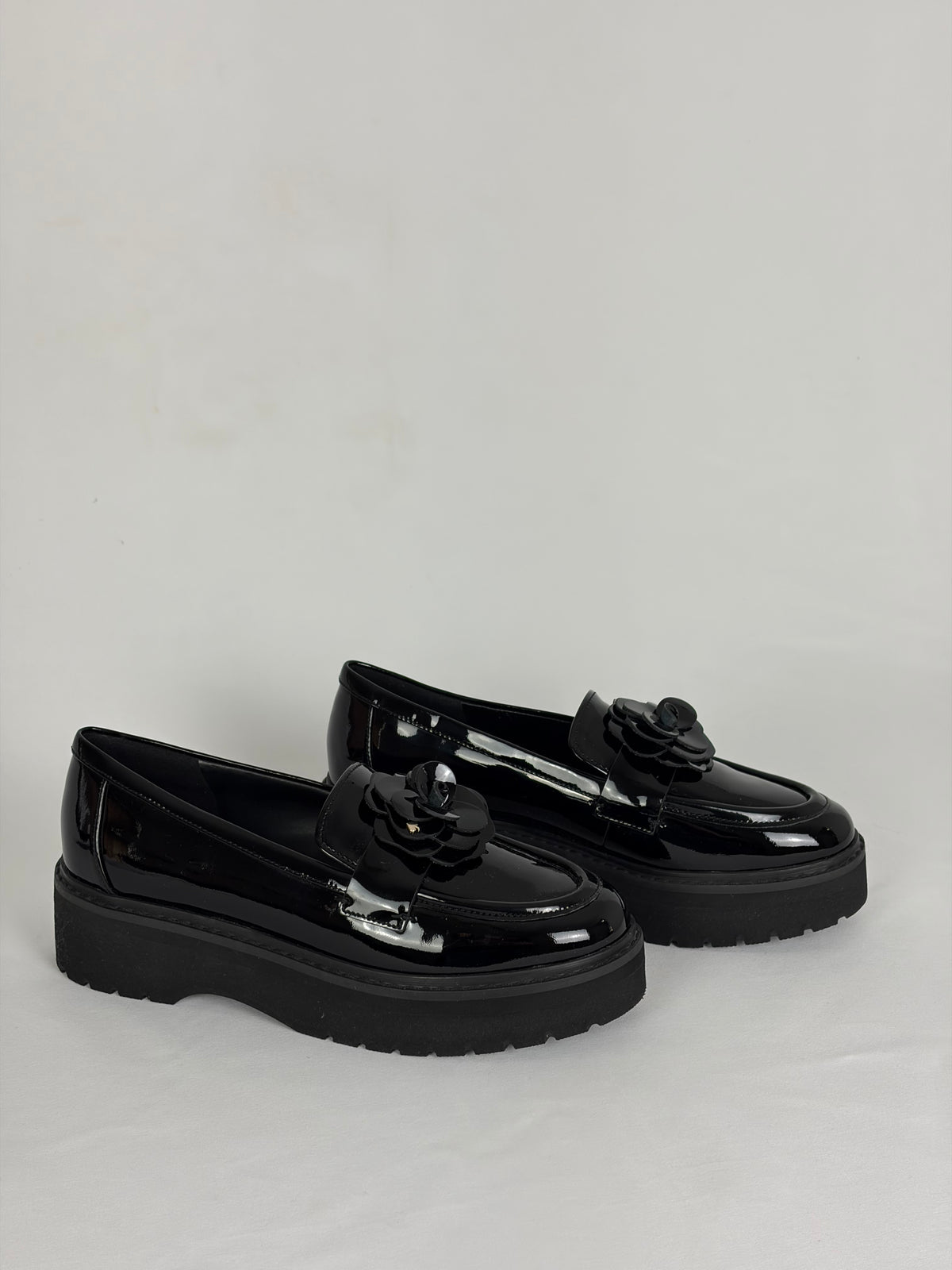 Kate Spade New York Black Patent Flower Loafers - 5 UK