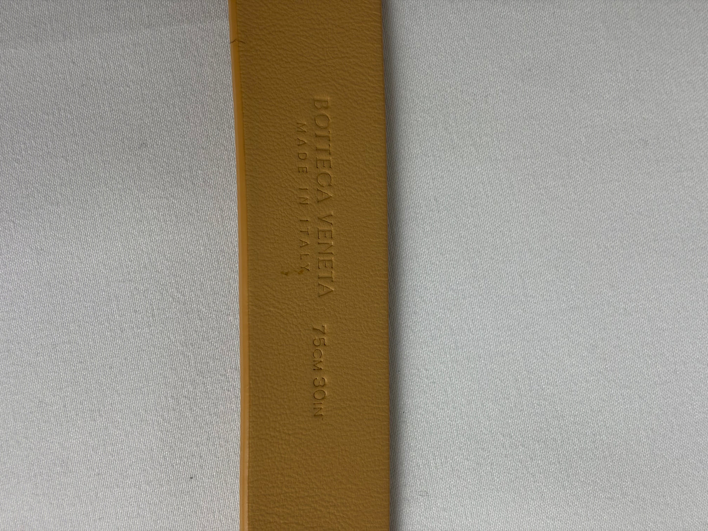 Bottega Veneta Triangle‑Buckle Leather Belt in Nude – Size 75