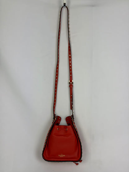 Valentino Garavani Rockstud Small Leather Bucket Bag - orange