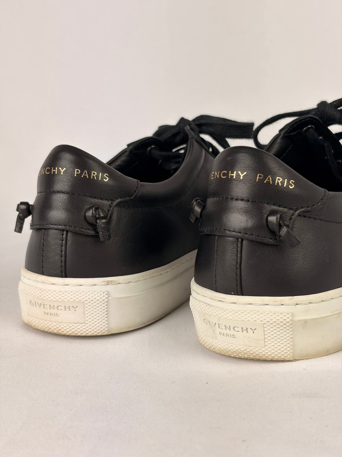 Givenchy Urban Street Leather Sneakers Black White - 4 UK