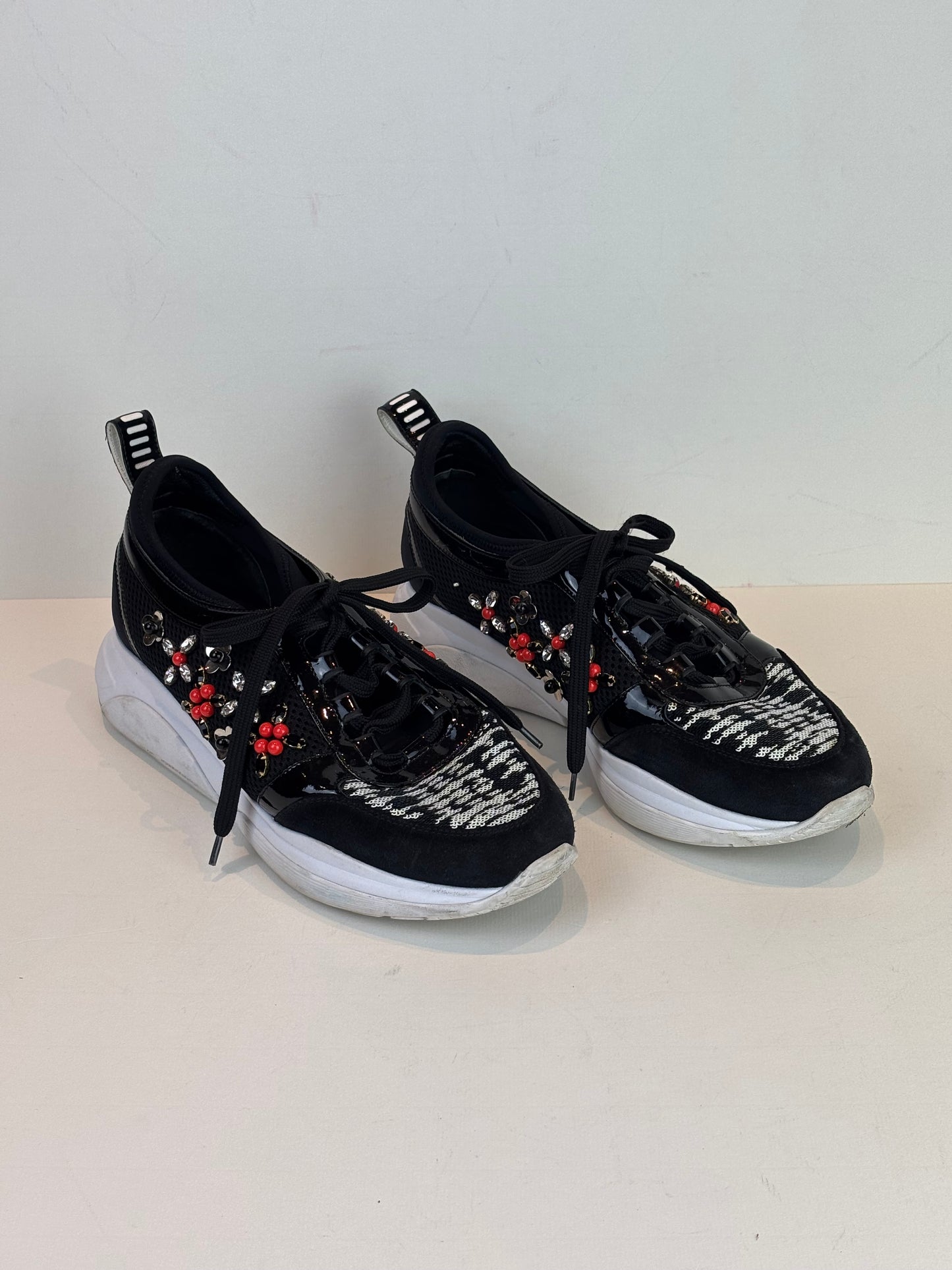 Louis Vuitton black trainers - 5 UK
