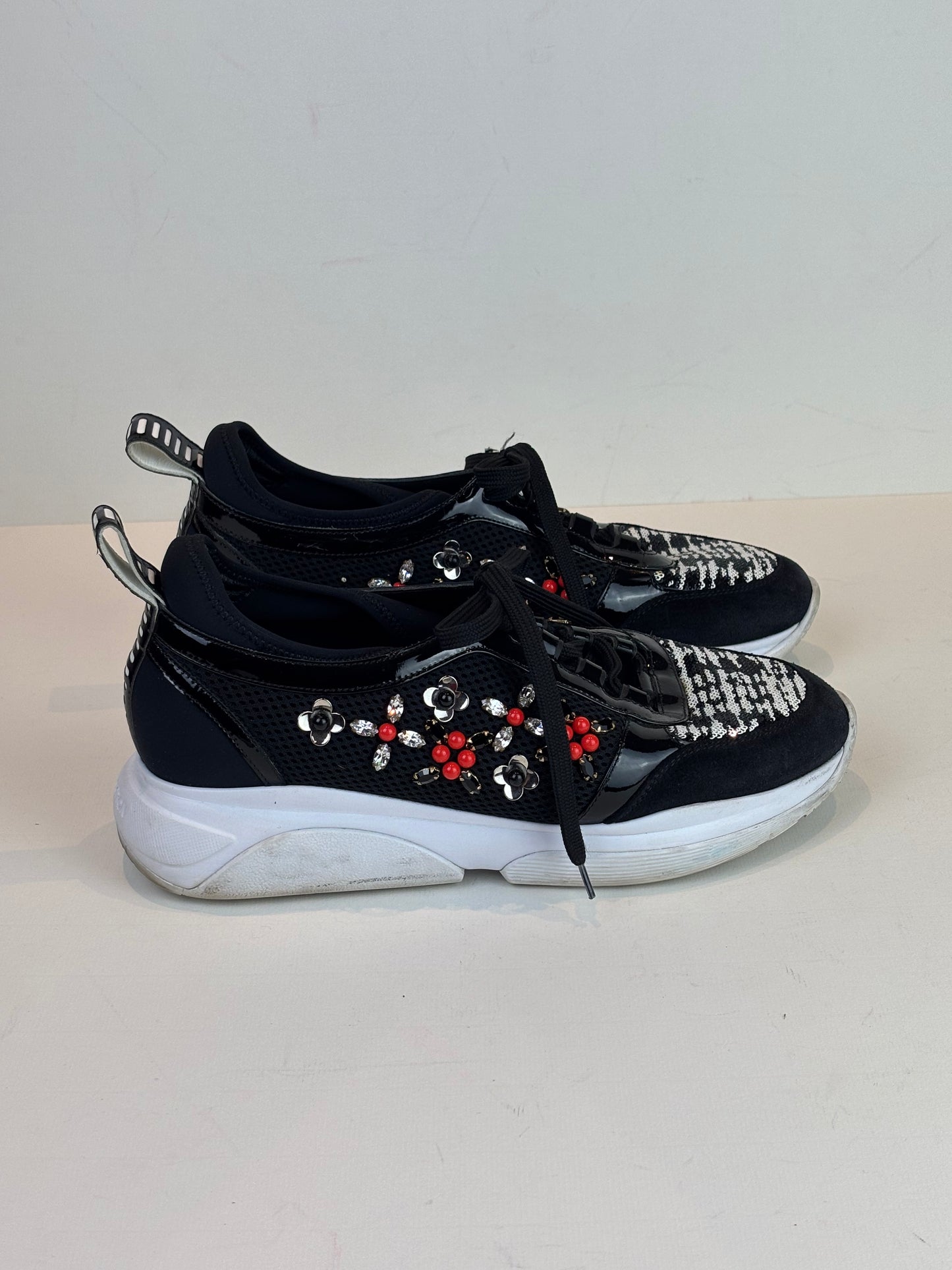 Louis Vuitton black trainers - 5 UK