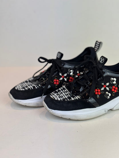 Louis Vuitton black trainers - 5 UK
