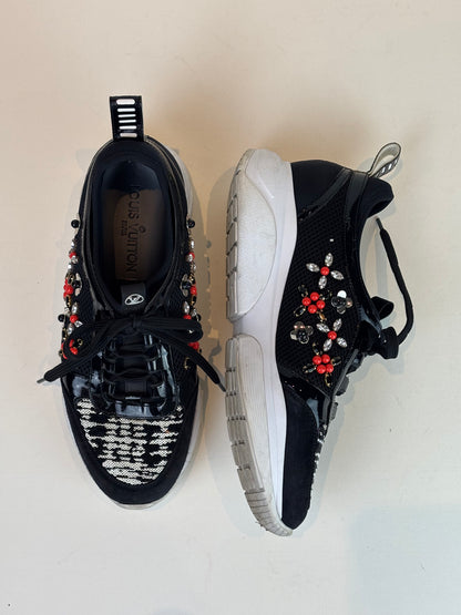 Louis Vuitton black trainers - 5 UK
