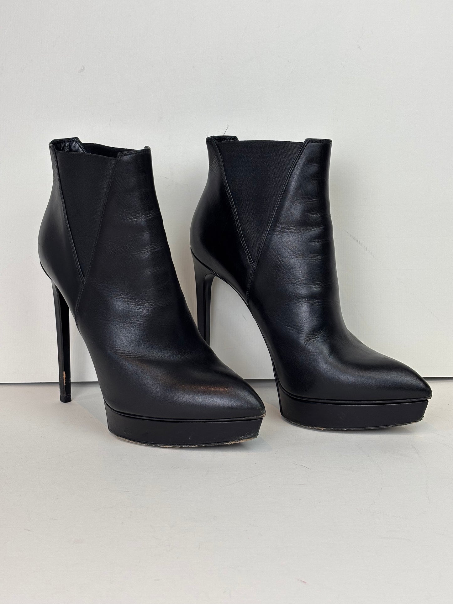 Saint Laurent black ankle boots - 6 UK