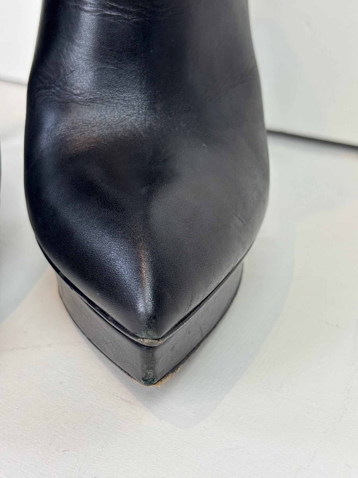 Saint Laurent black ankle boots - 6 UK