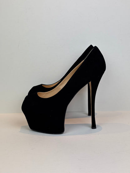 Giuseppe Zanotti black pumps - 5 UK